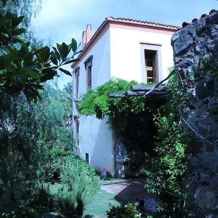 Stone House With Garden In Cunda/ayvalik Ayvalı